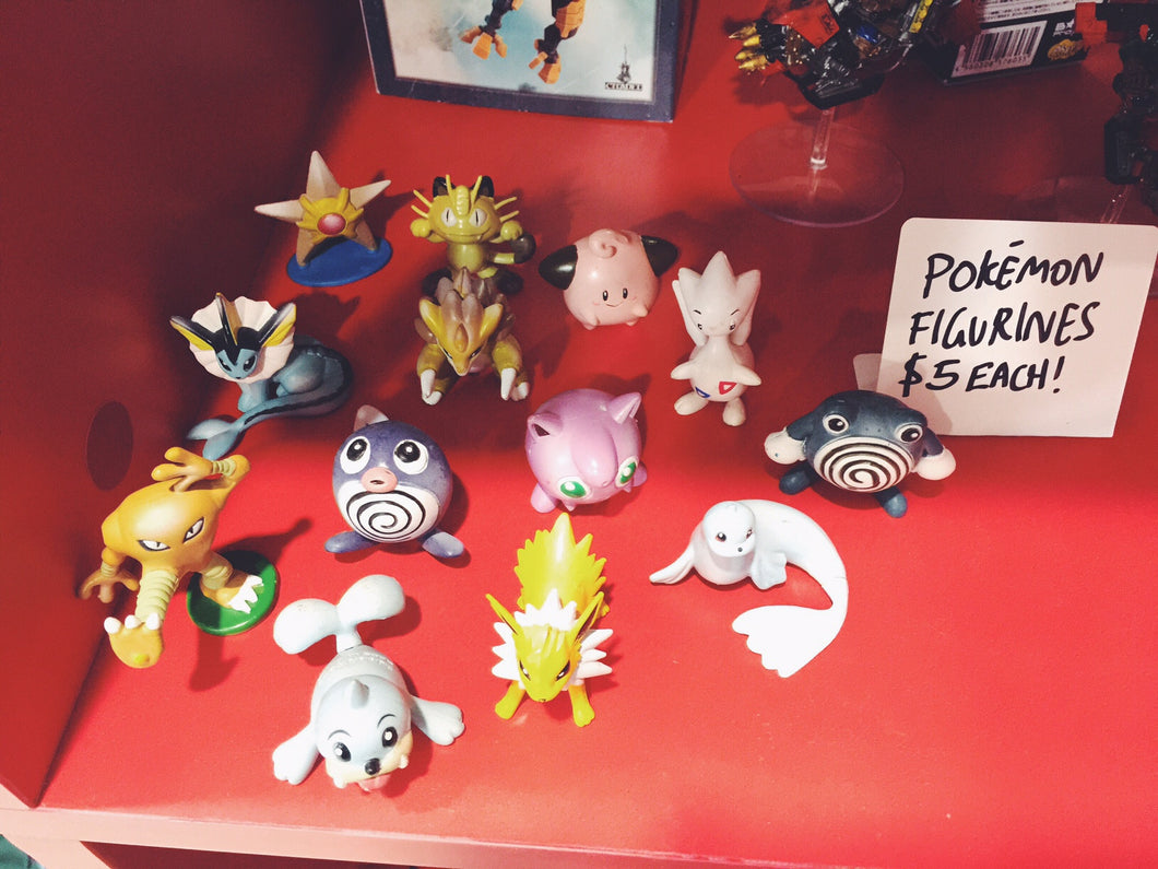 Y4 - Pokemon Figurines