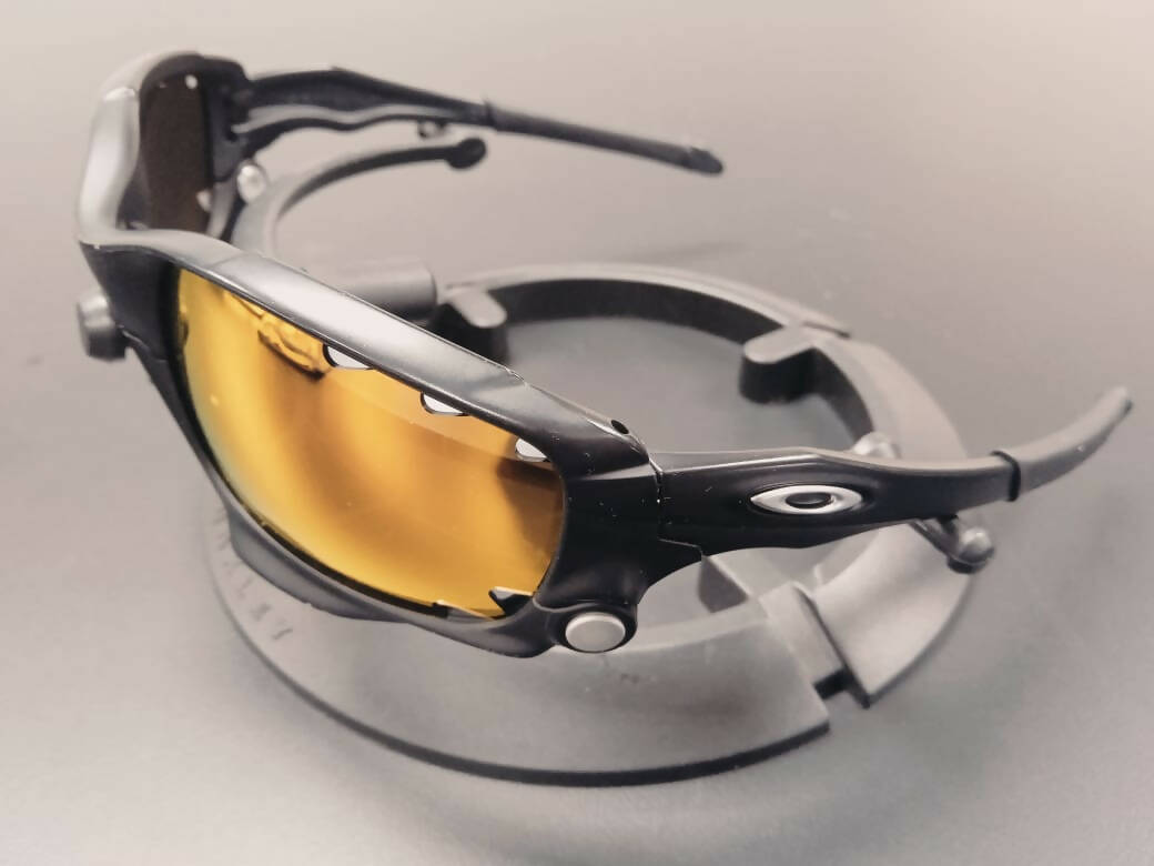 OAK - Used Oakley Jawbone Matte black with Fire red vented polarized lens
