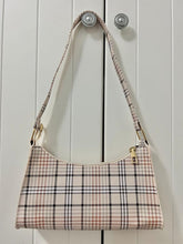 Load image into Gallery viewer, L4 - baguette bag
