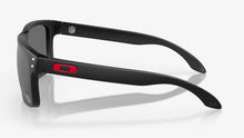 Load image into Gallery viewer, OAK - Oakley Holbrook New York Giants Matte black with Prizm Black lens
