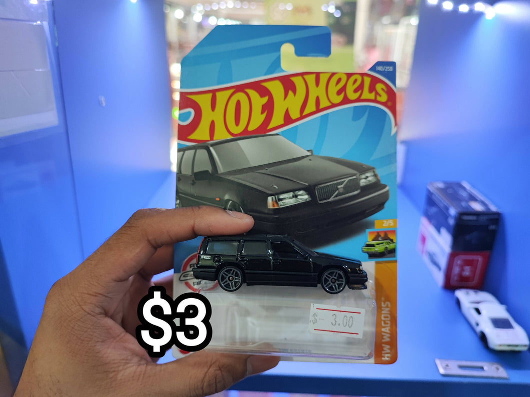 HW - Volvo 850 Black